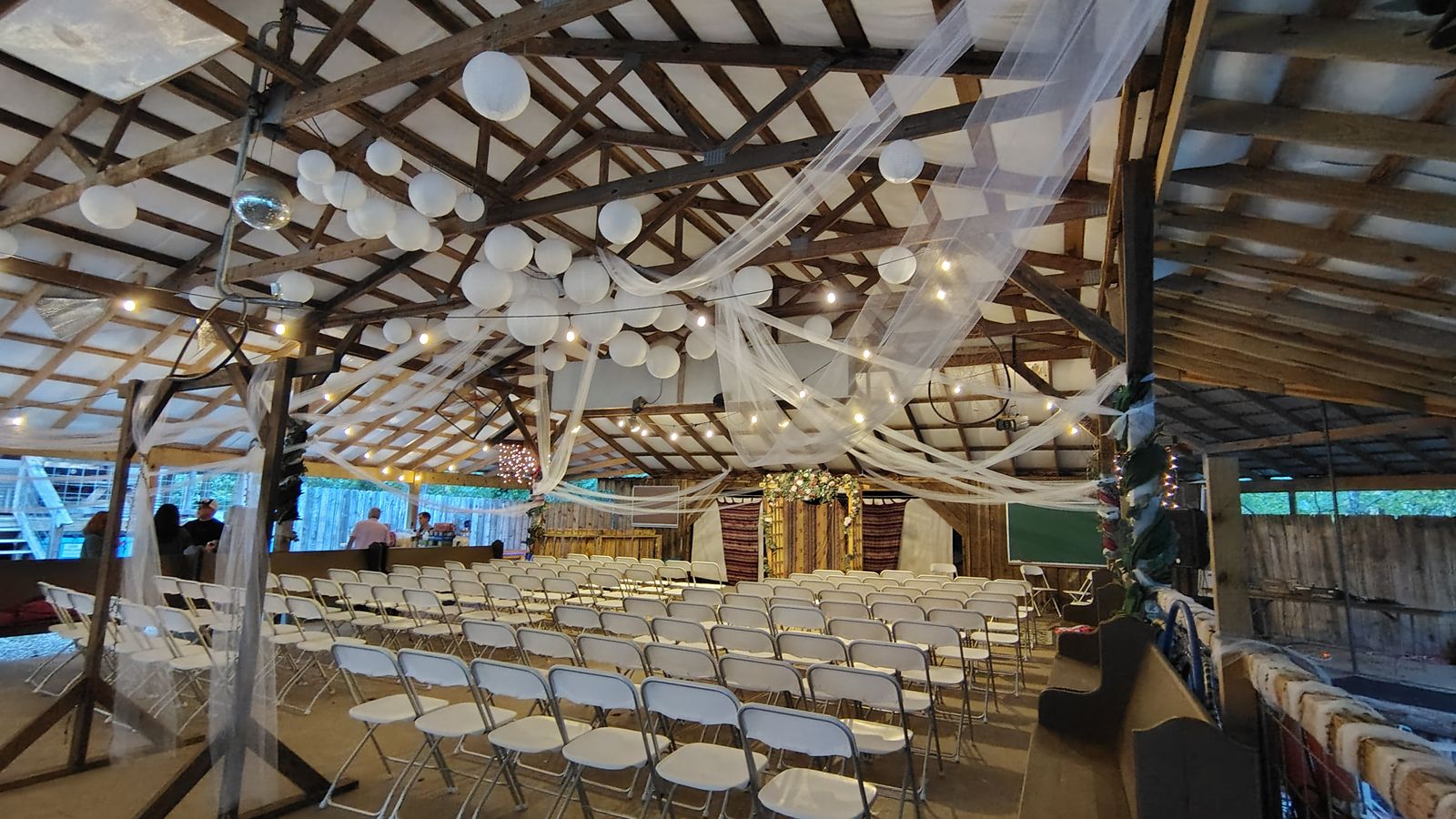 Pavilion Wedding at HomeGrown HideAways Berea Ky